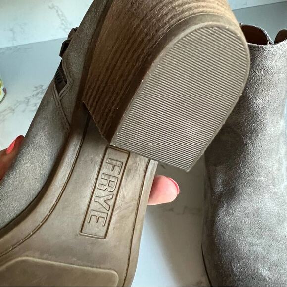 New FRYE Gray Suede Ankle Booties Women's Size 9.5 - Picture 7 of 7